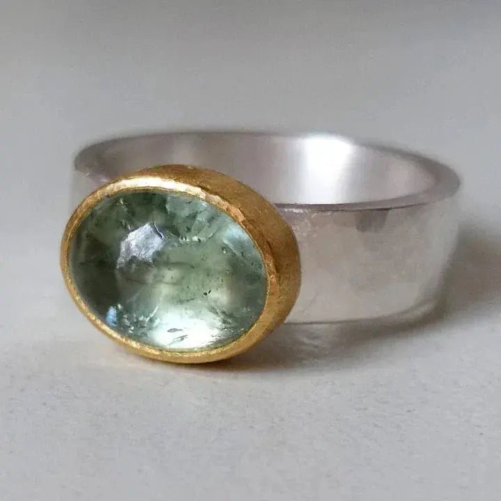 HANDMADE VINTAGE GREEN RING - Edith & Mae