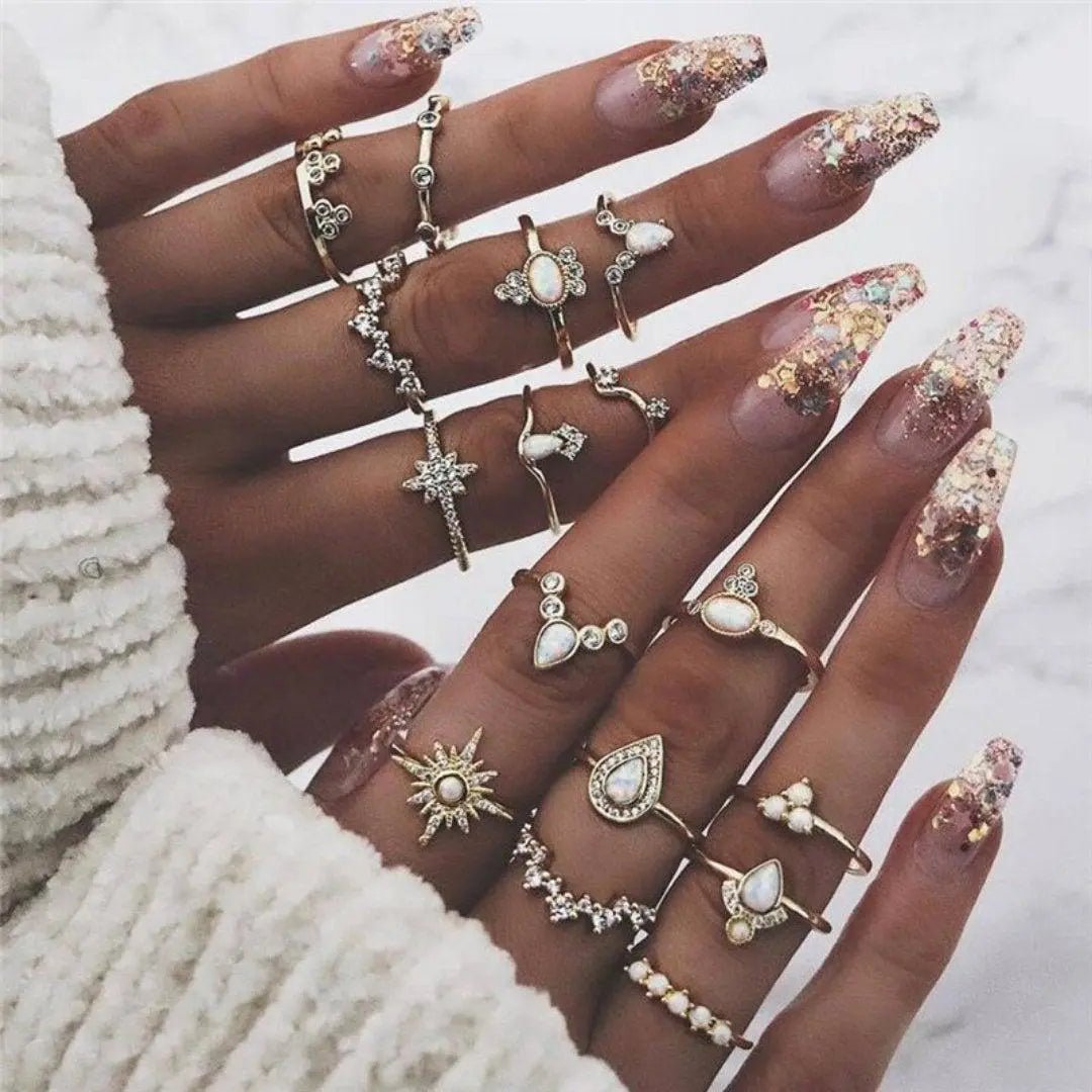 UNIQUE PACK WITH 8 TO 12 RINGS - Edith & Mae