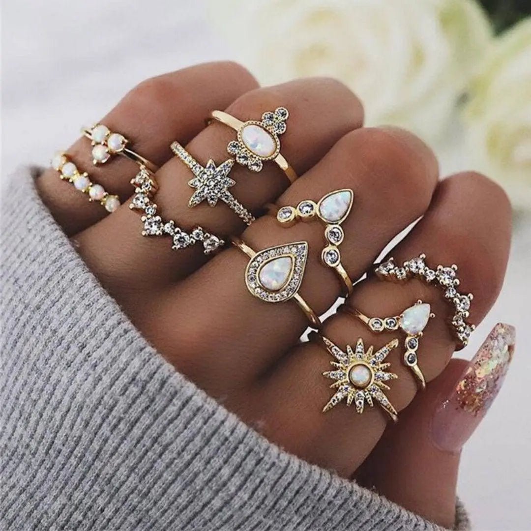 UNIQUE PACK WITH 8 TO 12 RINGS - Edith & Mae
