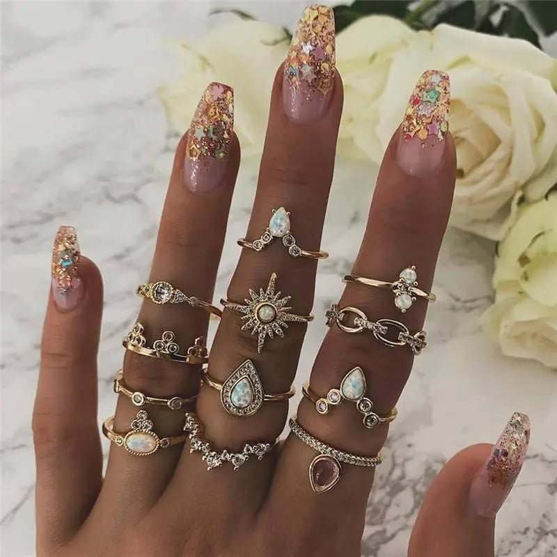 UNIQUE PACK WITH 8 TO 12 RINGS - Edith & Mae
