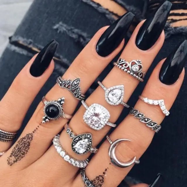 UNIQUE PACK WITH 8 TO 12 RINGS - Edith & Mae