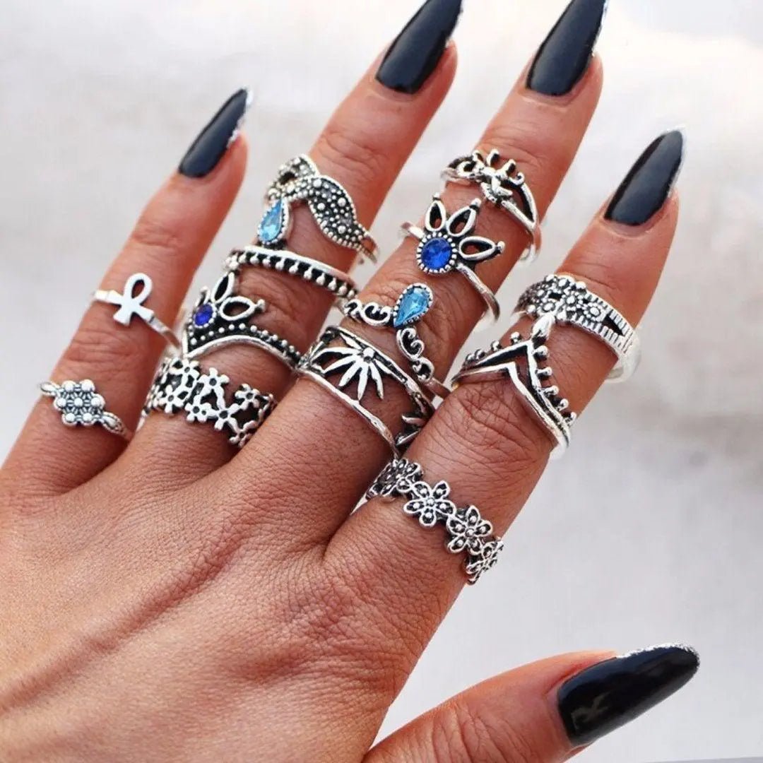 UNIQUE PACK WITH 8 TO 12 RINGS - Edith & Mae