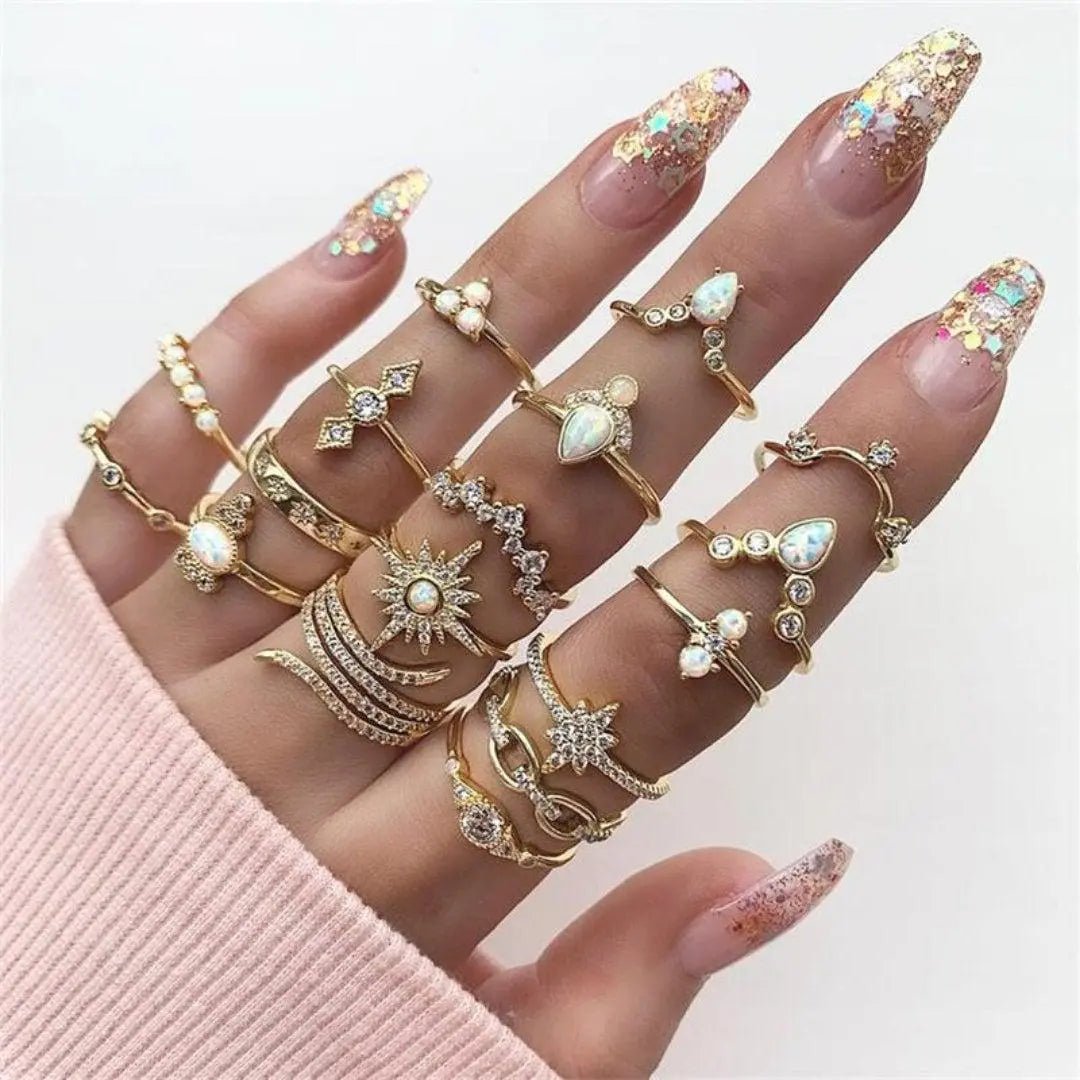 UNIQUE PACK WITH 8 TO 12 RINGS - Edith & Mae