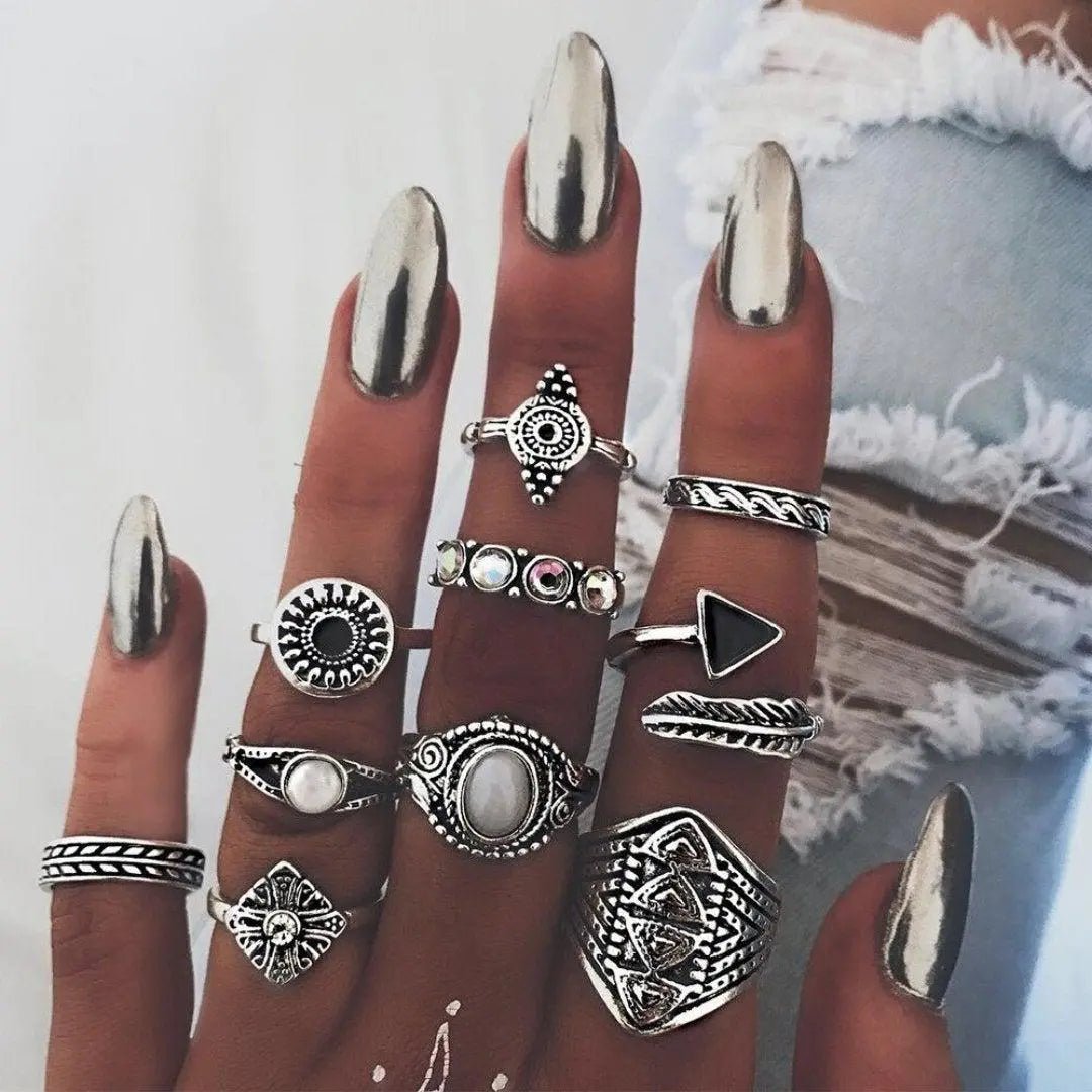 UNIQUE PACK WITH 8 TO 12 RINGS - Edith & Mae