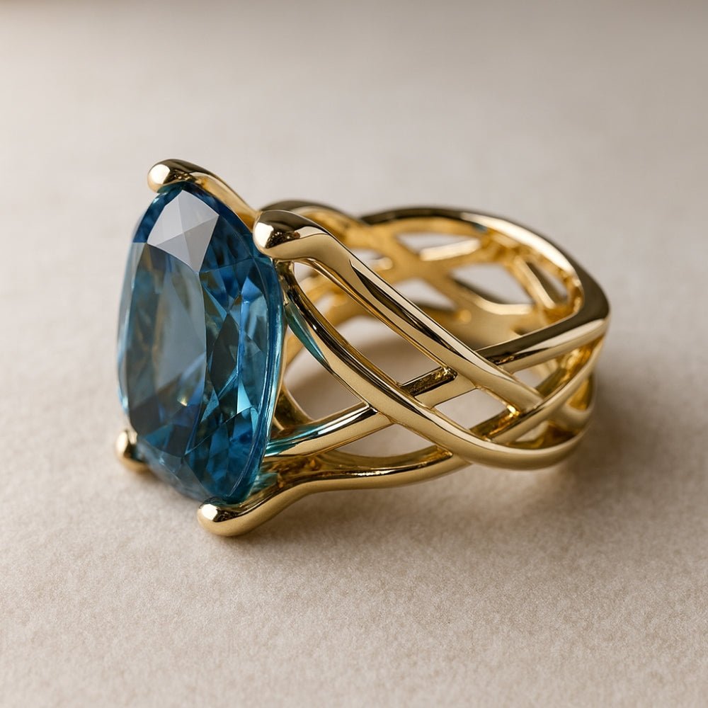 VINTAGE GOLD BLUE ZIRCONIA RING - Edith & Mae