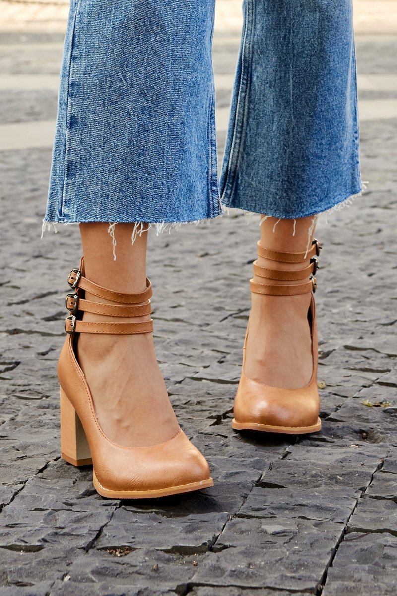 CASILDA - SMOOTH ORTHOPEDIC SANDALS WITH ANKLE STRAP AND THICK HEEL - Edith & Mae