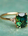 ELEGANT SQUARE EMERALD RING - Edith & Mae